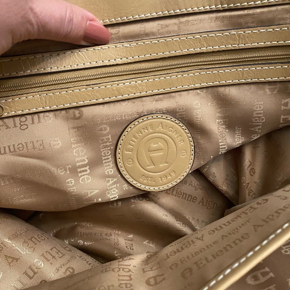 Etienne Aigner Large Handbag Tote, 100% Genuine Leather Beige Tan Rare edition - Picture 13 of 15